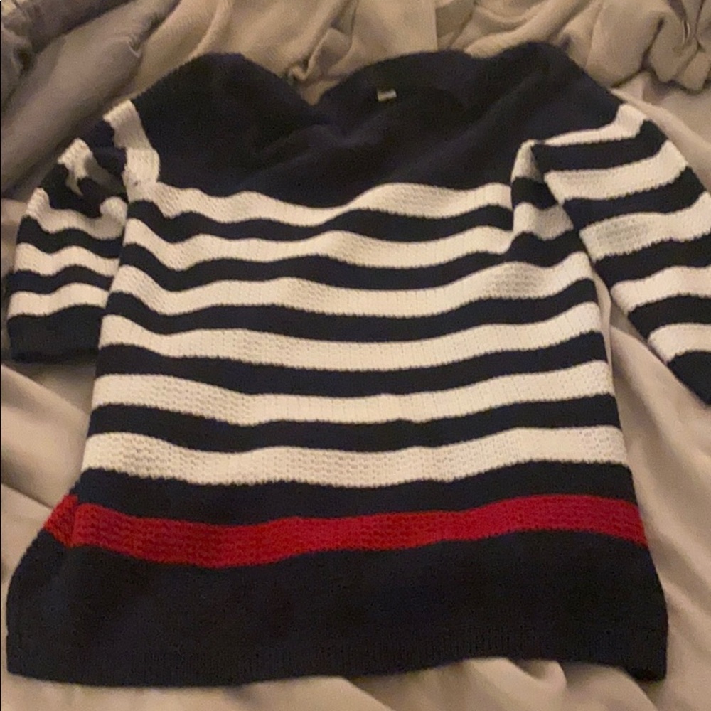 Sweater white-blue-red stripes